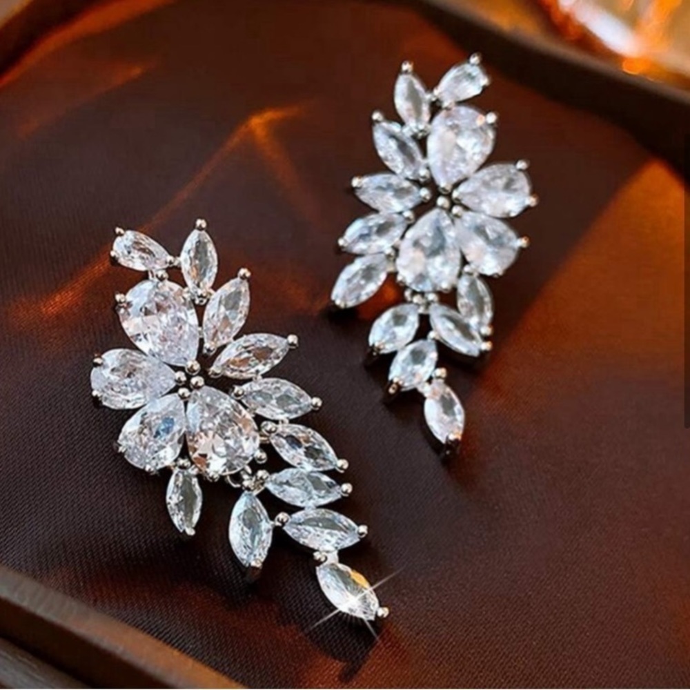 Diamond Marquise Earrings - Picture 3 of 5